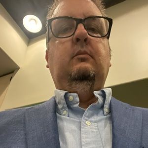 Meet your Posher, Mark